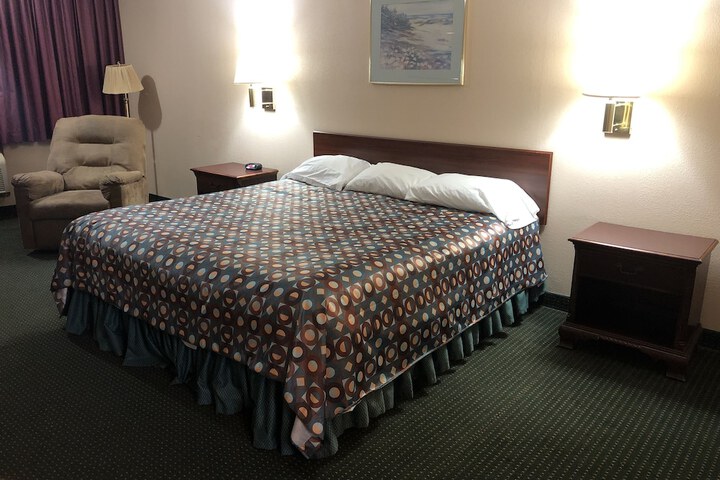 Room 14 of 22