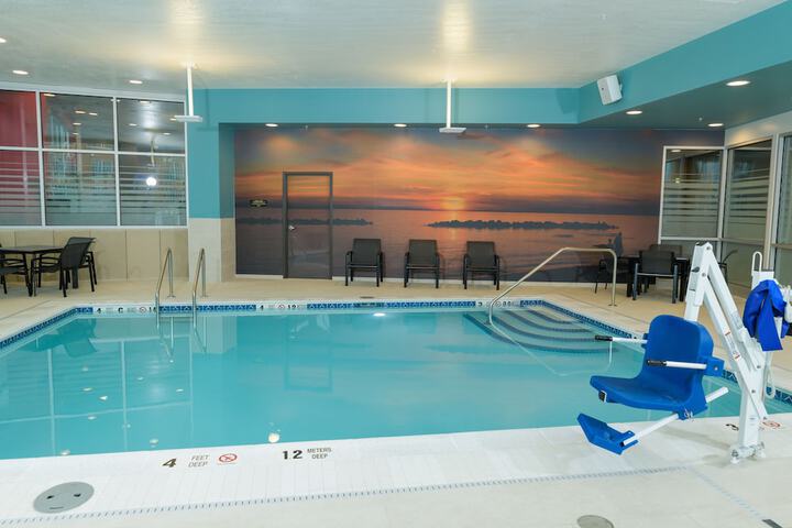 Hampton Inn & Suites Erie Bayfront