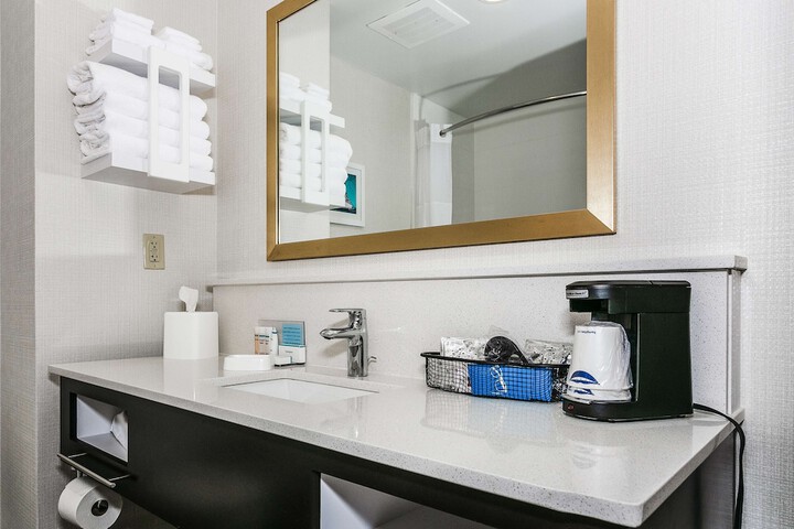 Hampton Inn & Suites Mobile- Downtown Historic District