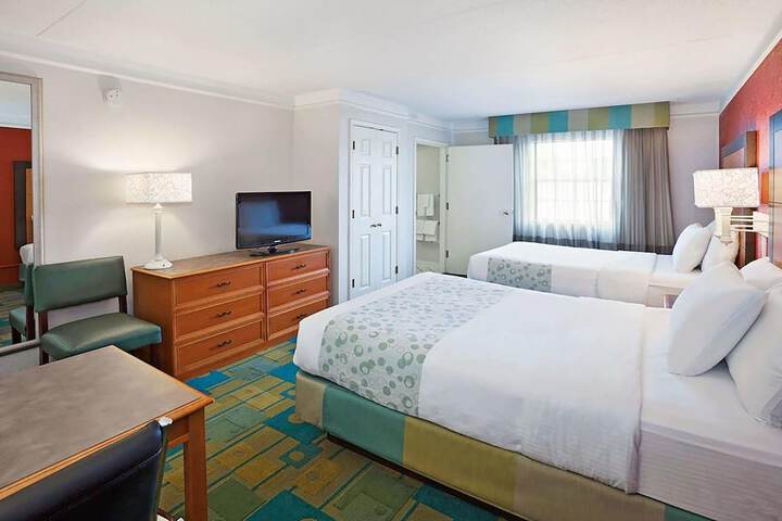 Room 11 of 21