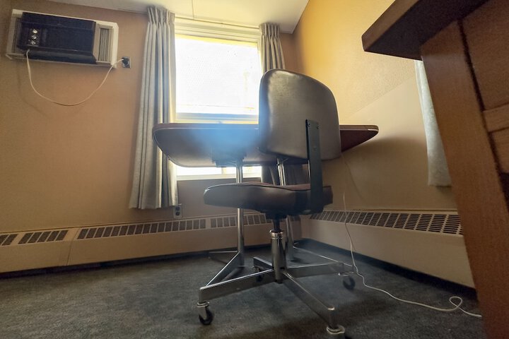 Room 21 of 21