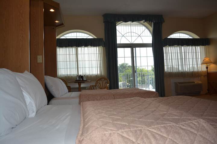Room 20 of 65