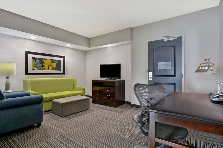 Hilton Garden Inn Fayettevile