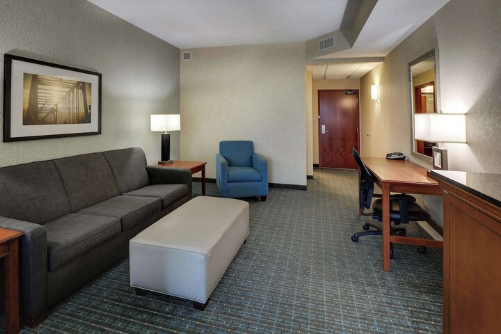 Room 19 of 74