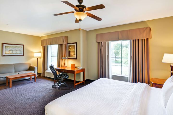 Room 17 of 41