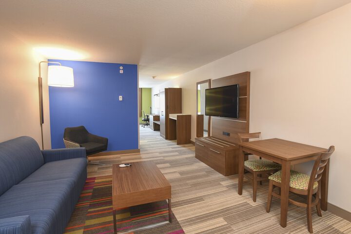 Room 21 of 48