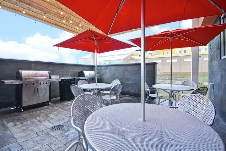 Terrace/Patio 42 of 43