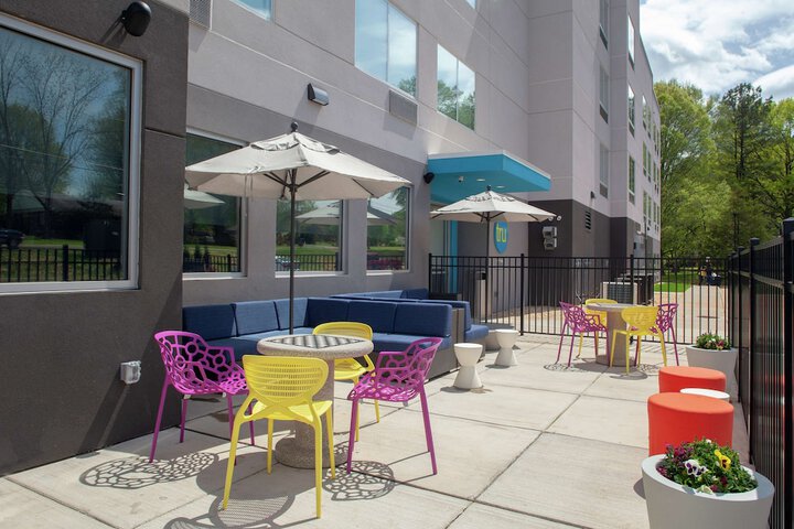 Terrace/Patio 33 of 34