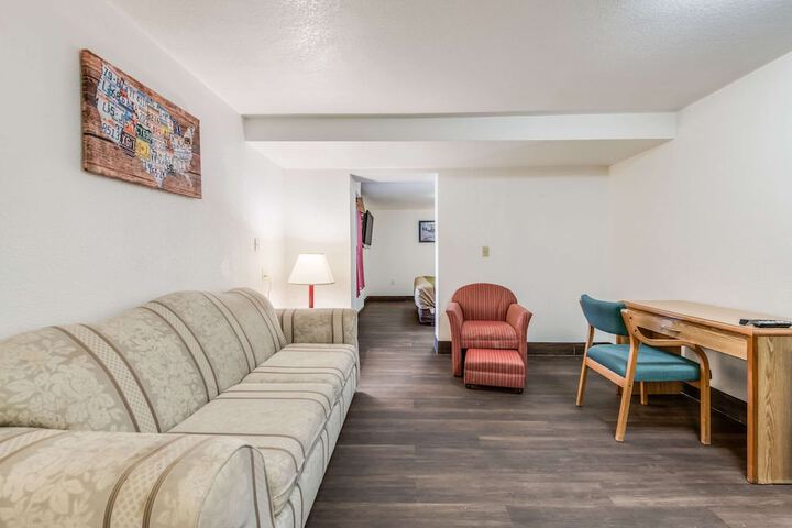 Room 14 of 26