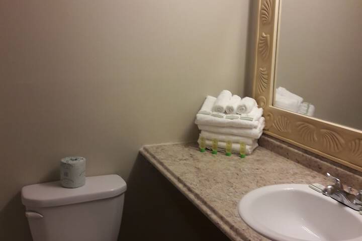 Room 4 of 14