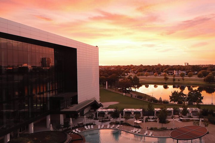Loews Arlington