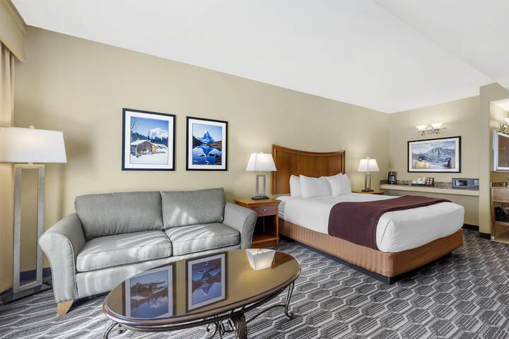 Best Western Plus Swiss Chalet Hotel & Suites