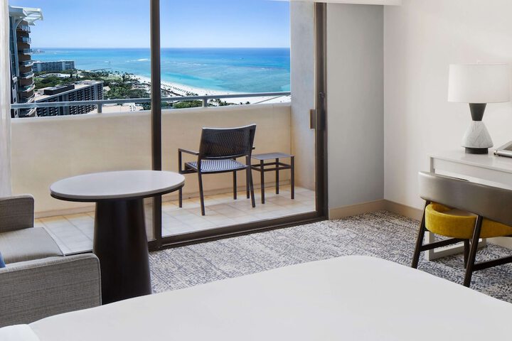 Hilton Hawaiian Village Waikiki Beach Resort