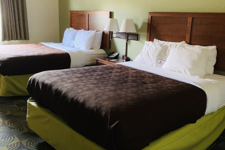 AmericInn by Wyndham Kewanee
