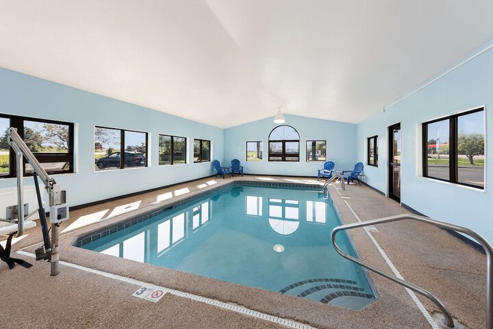 Pool 6 of 54