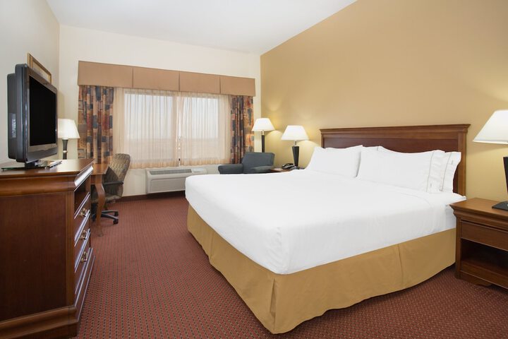 Room 16 of 30