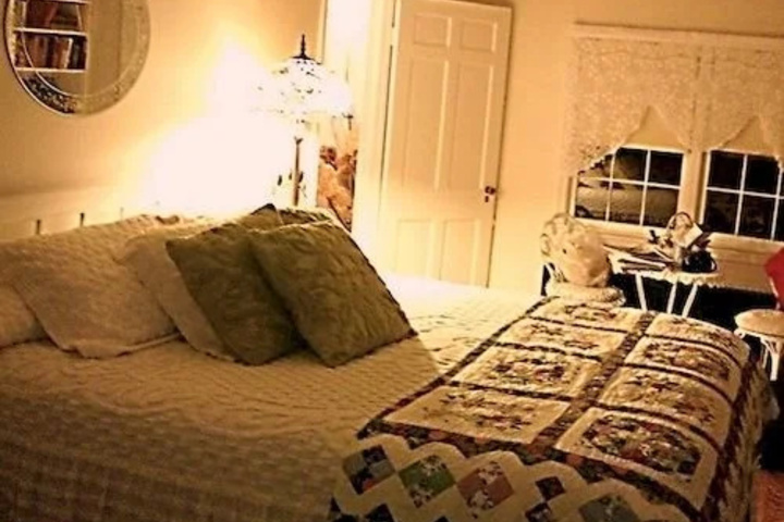 Simply Bed & Bread