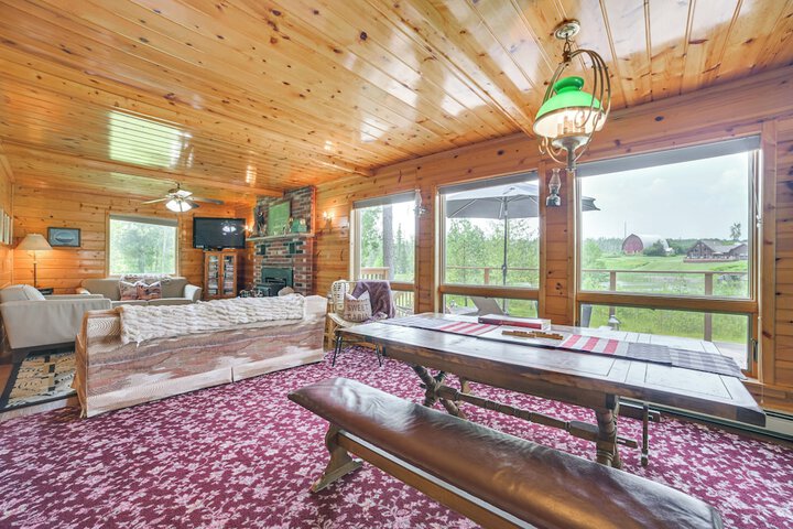 Riverfront Cheboygan Cabin w / Kayaks & Dock!