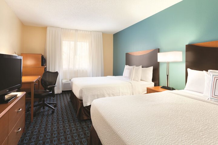 Room 15 of 19