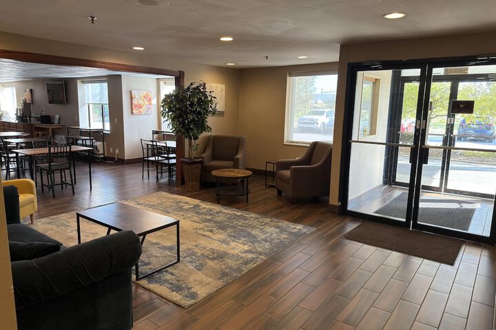 Wingate by Wyndham Utica