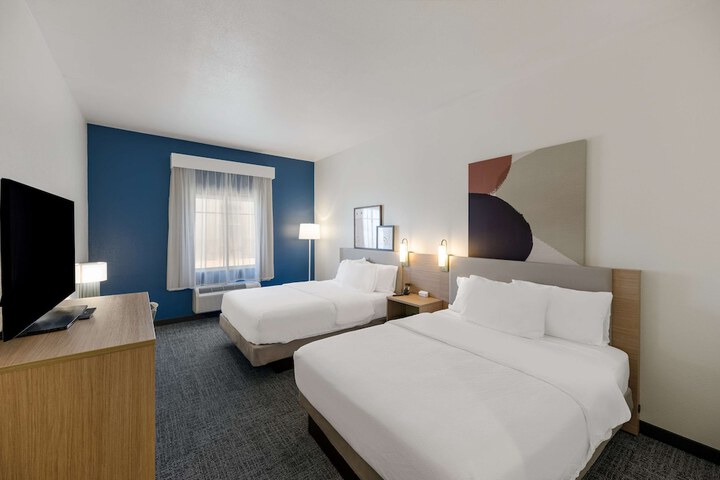 Room 15 of 32