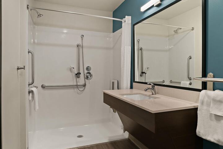 Woodspring Suites East Lansing - University Area