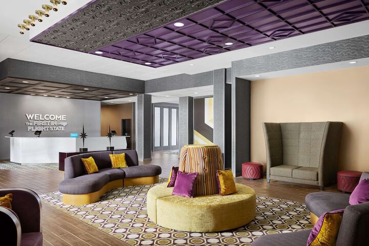 Hotel Interior 6 of 28