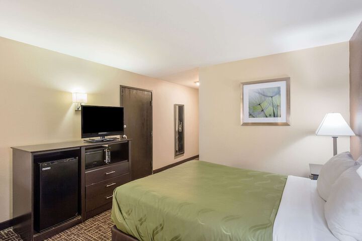 Room 19 of 35