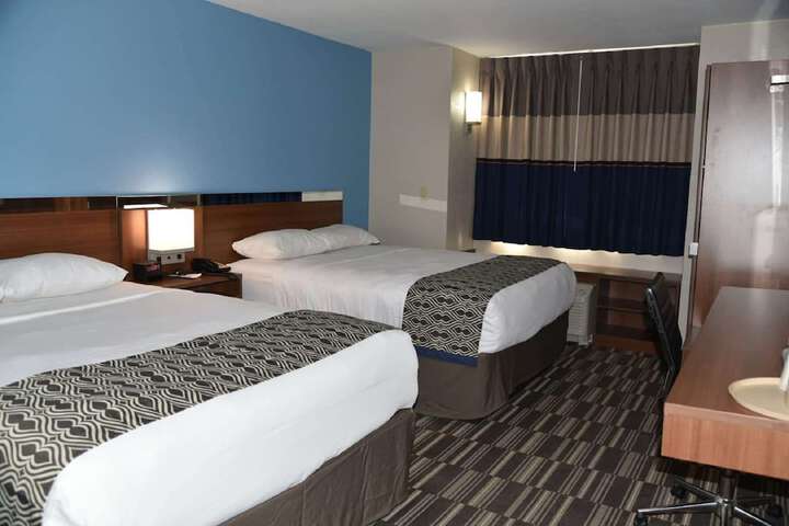 Room 4 of 19