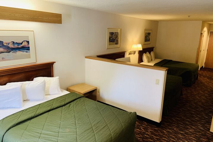 Room 7 of 28