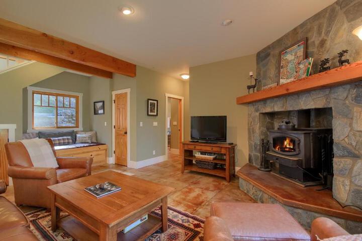 Aspen House in Fish Camp- 2 Miles from Yosemites South Entrance