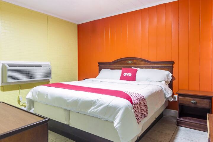 Room 28 of 42