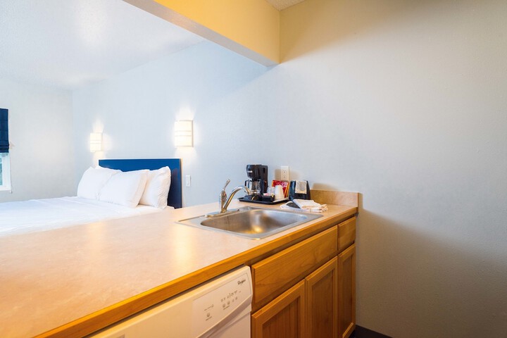 Studio Z an Ascend Collection Hotel