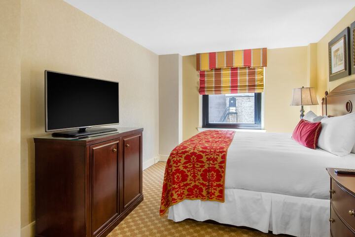 Room 90 of 139
