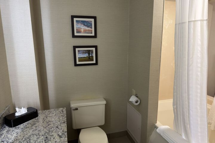 Wingate by Wyndham Utica