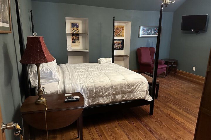 Room 42 of 79