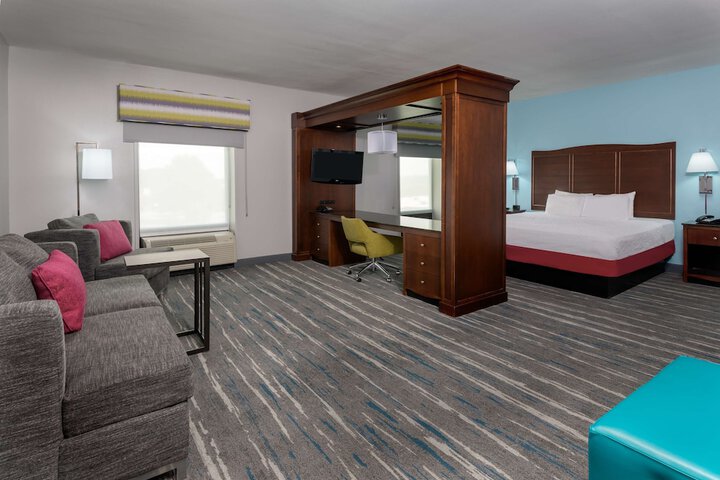 Room 12 of 33