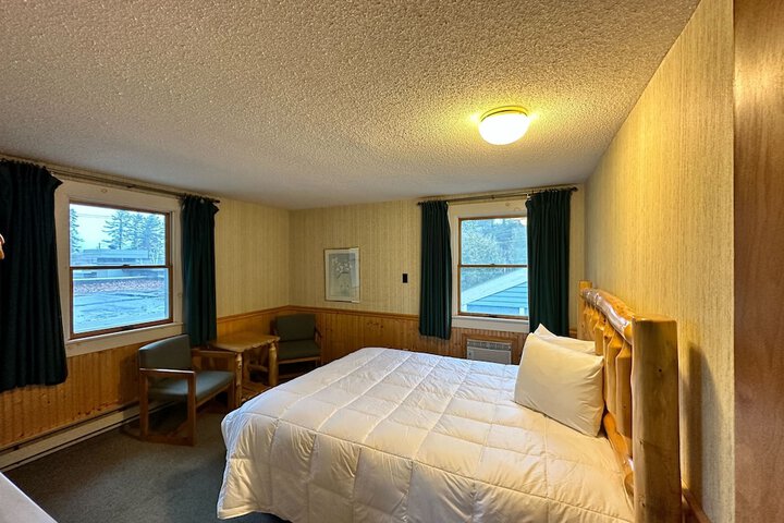Room 2 of 7