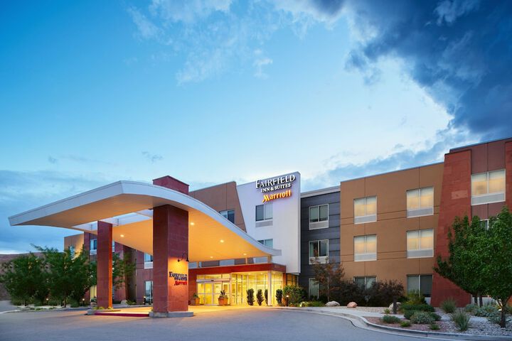 Hotel 2 of 53