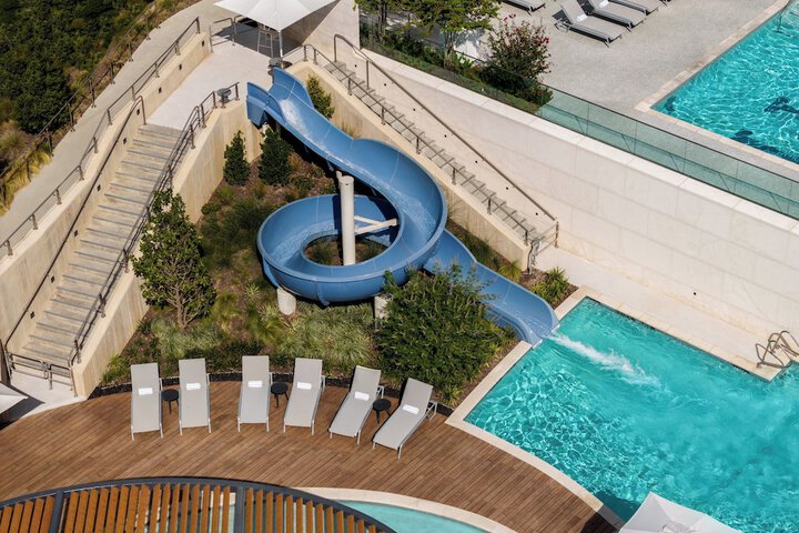 Pool 38 of 126