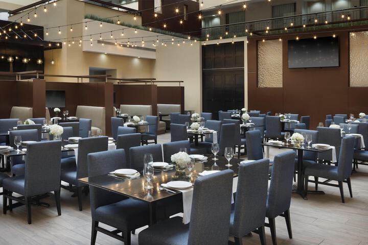Embassy Suites by Hilton Detroit Troy Auburn Hills