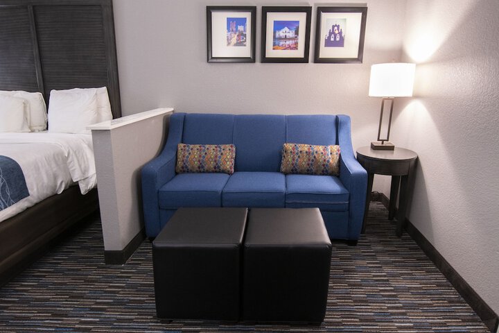 Room 17 of 59