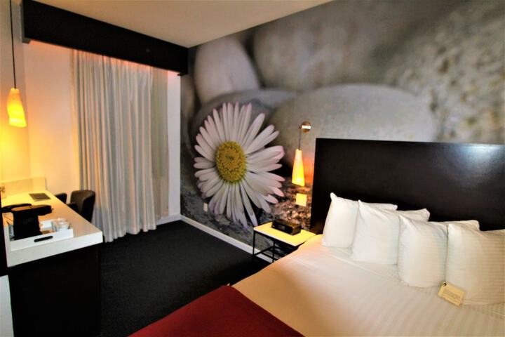 Room 32 of 112