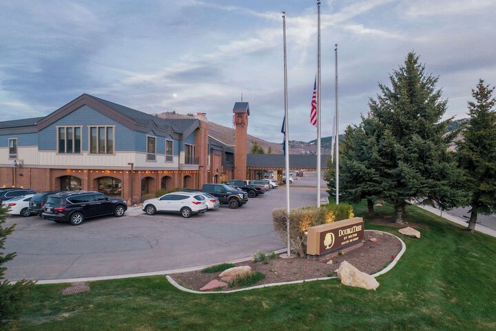 Hotel 4 of 85