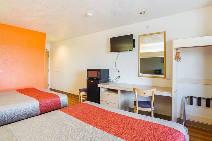 Room 37 of 41