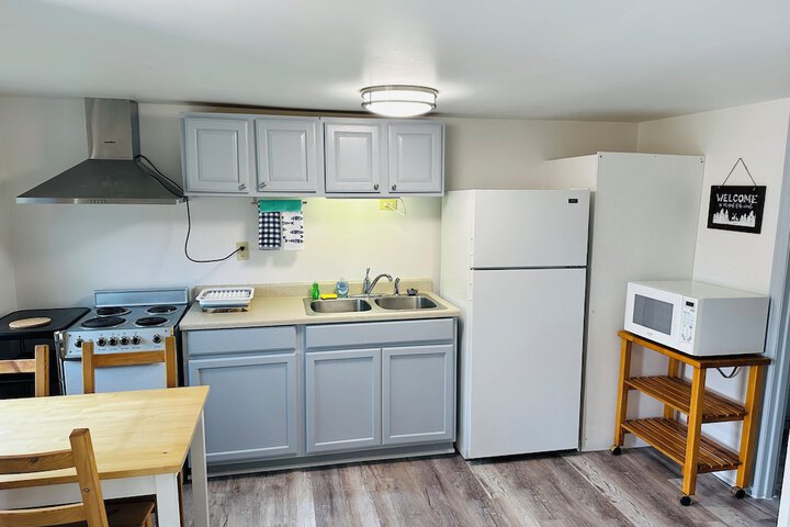 Raines Resort Cabins & RV