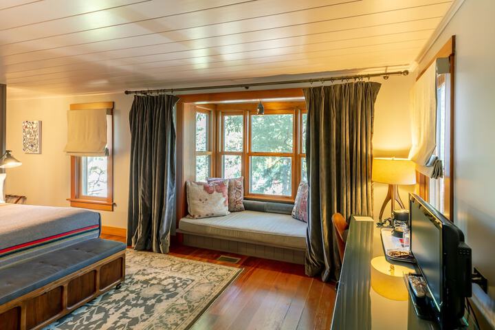 The Outlook Lodge