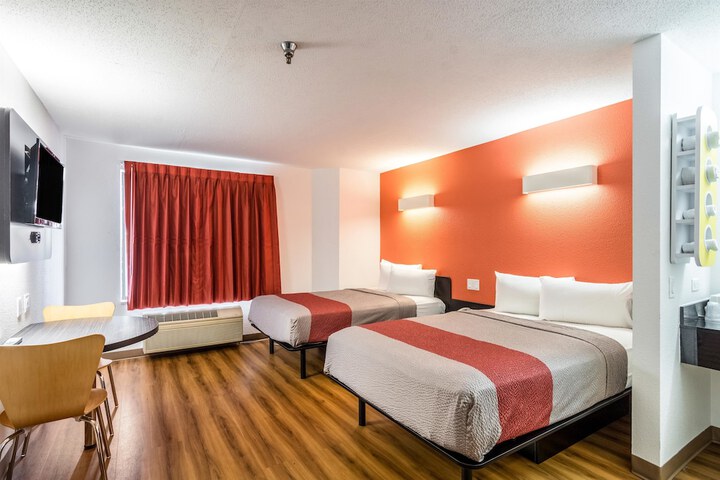 Room 27 of 30