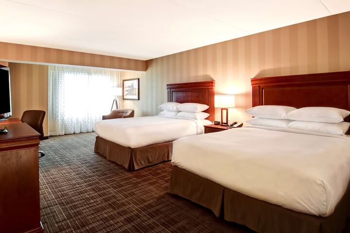 DoubleTree Fallsview Resort & Spa by Hilton Niagara Falls
