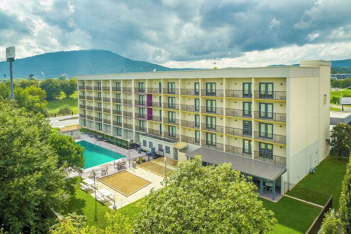Hotel 4 of 62